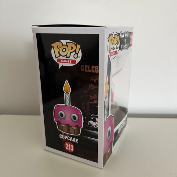 Funko Pop! Five Night's At Freddys - Cupcake 213 Vinyl Figure - Picture 2 of 4